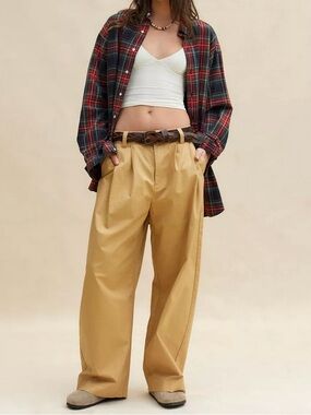 NWOT Urban Outfitters BDG Kristen Twill Trouser Wide-Leg Relaxed Fit Baggy Pants